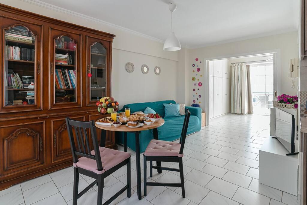 Sea View Apartment "Elise" ลูตรากี ภายนอก รูปภาพ